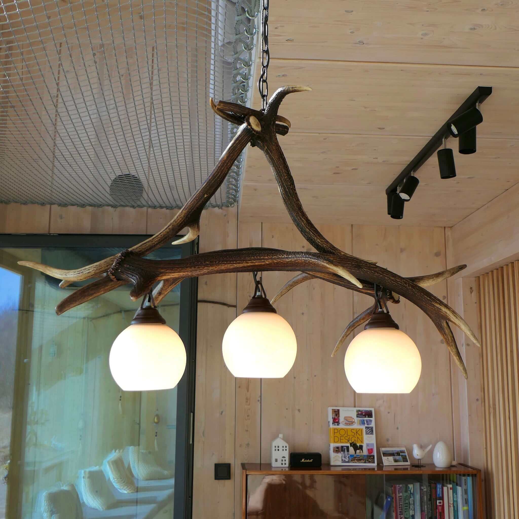 Real deer antler pendant lamp.