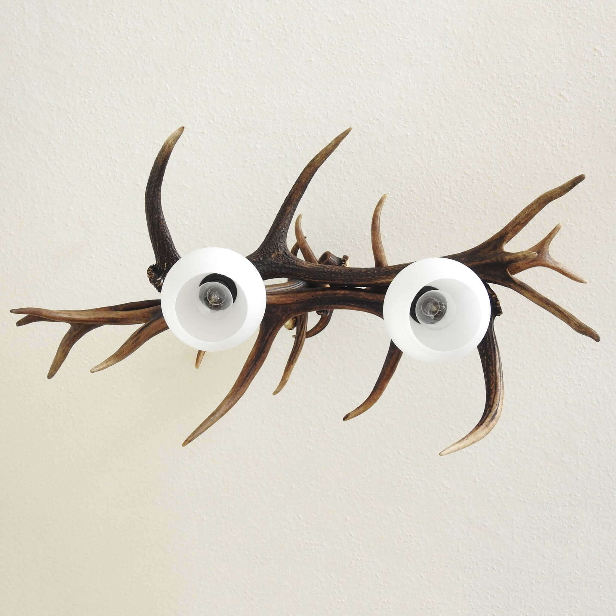 Real rustic antler pendant lamp with shades