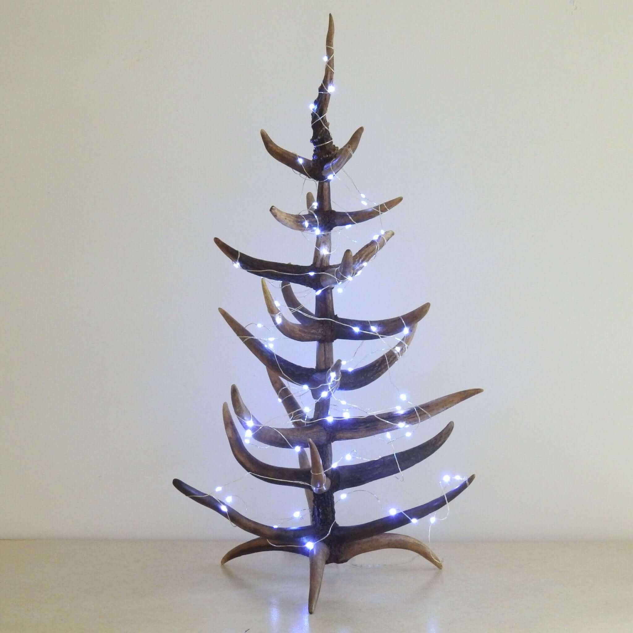 Deer antler lighting decor.