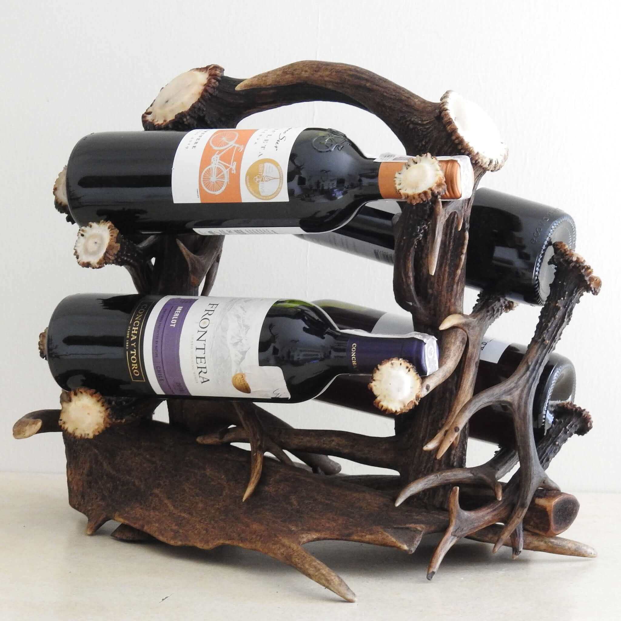 Real antler rine rack.
