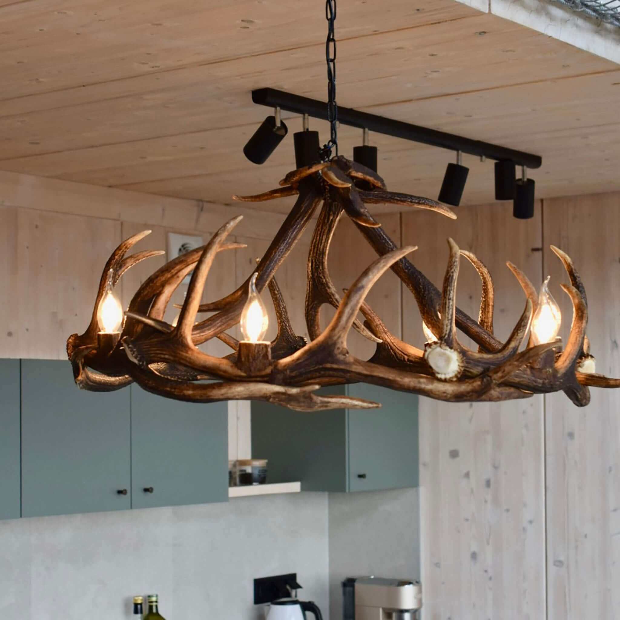 6-lights antler chandelier made of red deer antlers.