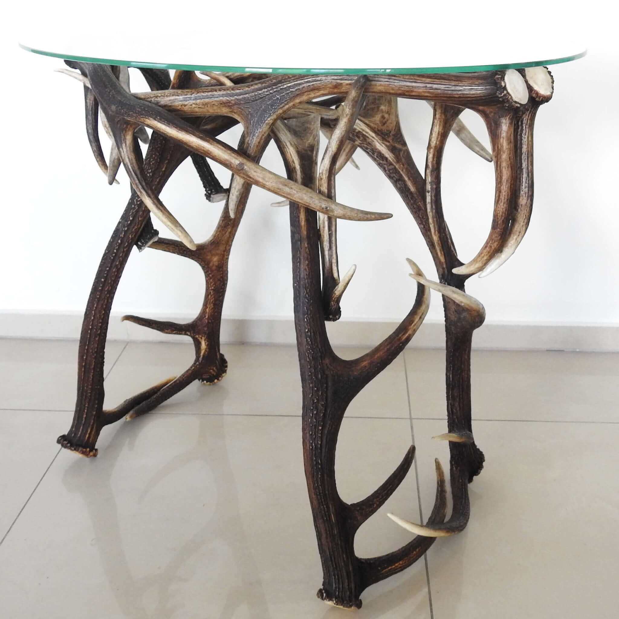 Rustic horn antler table.