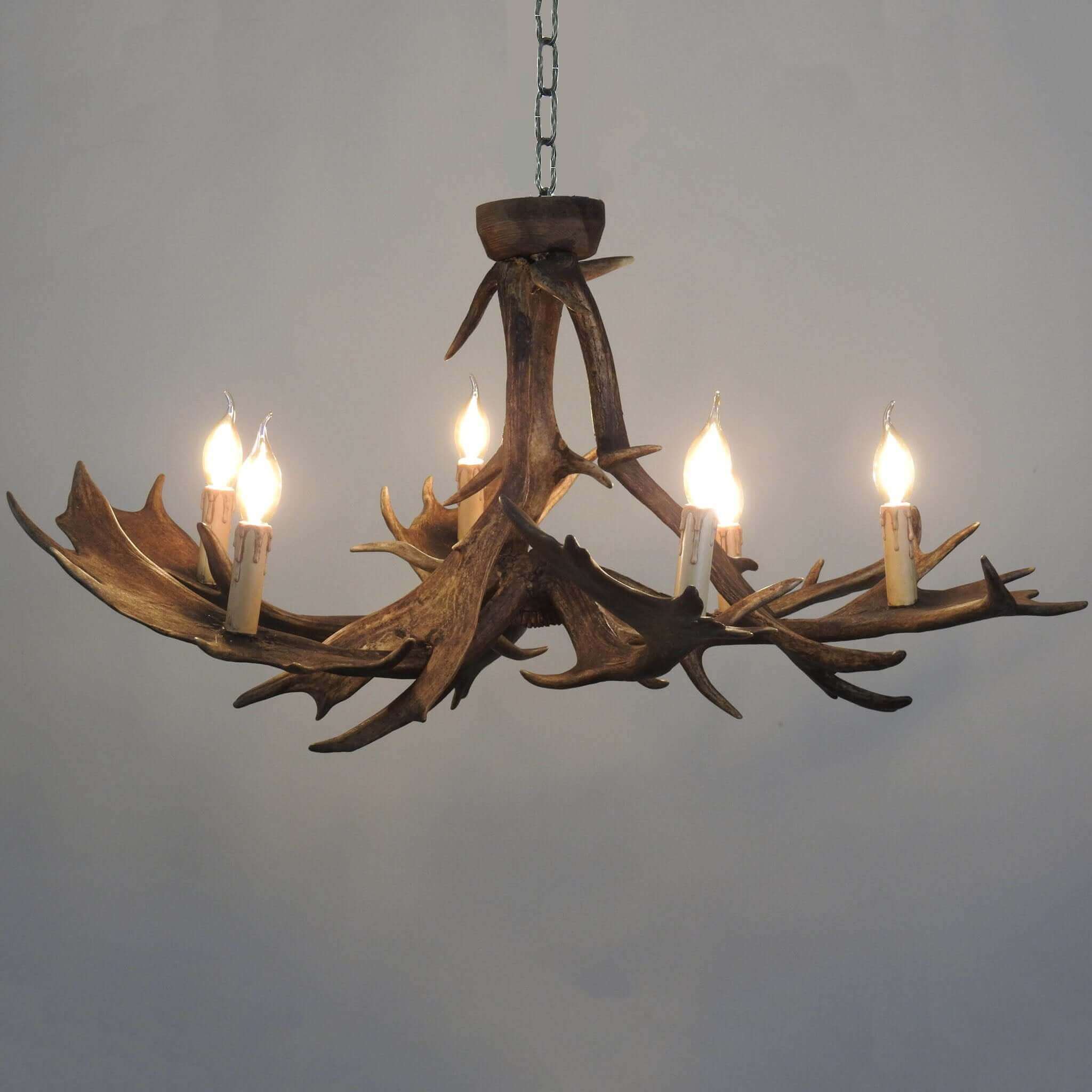 Farmhouse antler chandelier.