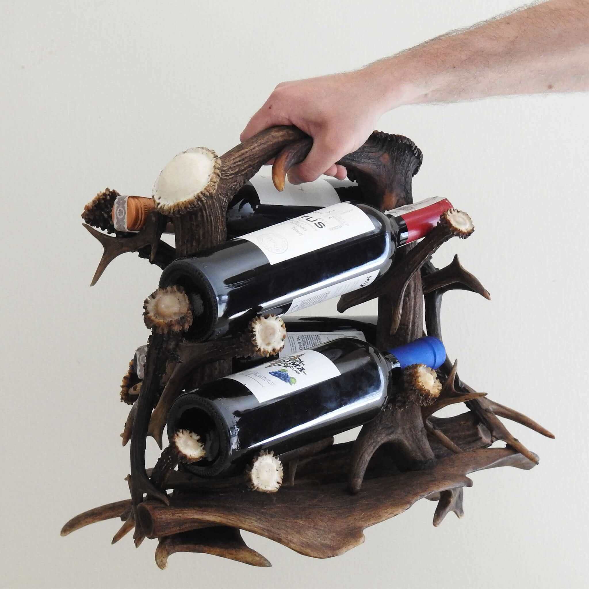 Home decor made of antlers.