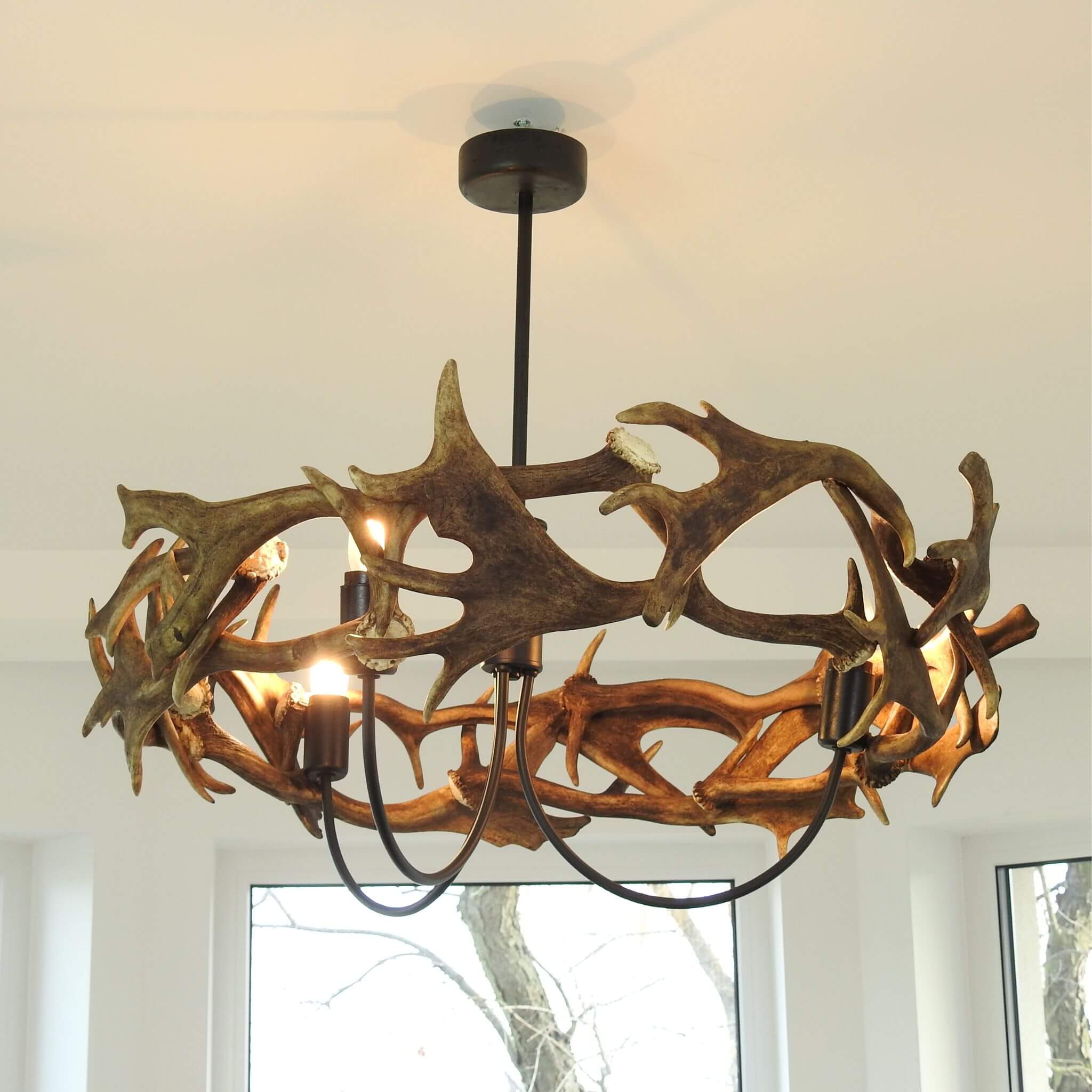 Deer antler chandelier lighting.